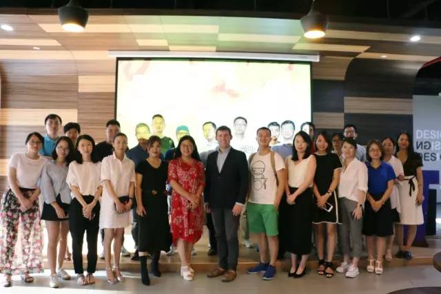 「创业在长宁创业孵化基地联盟活动」尚创汇·设计师沙龙第11期“服装设计风格品牌文化内涵”探索微论坛成功举办