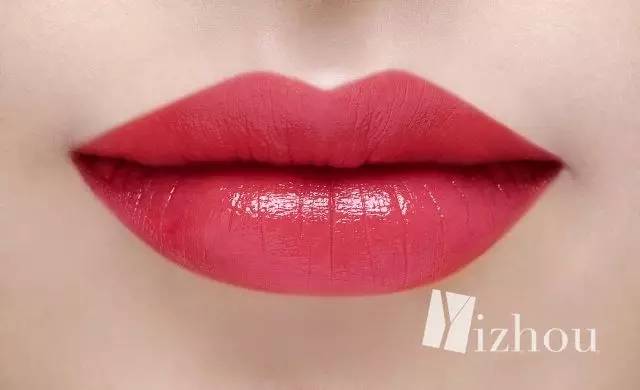 化妆新手入门买什么套装,化妆新手如何入手教程