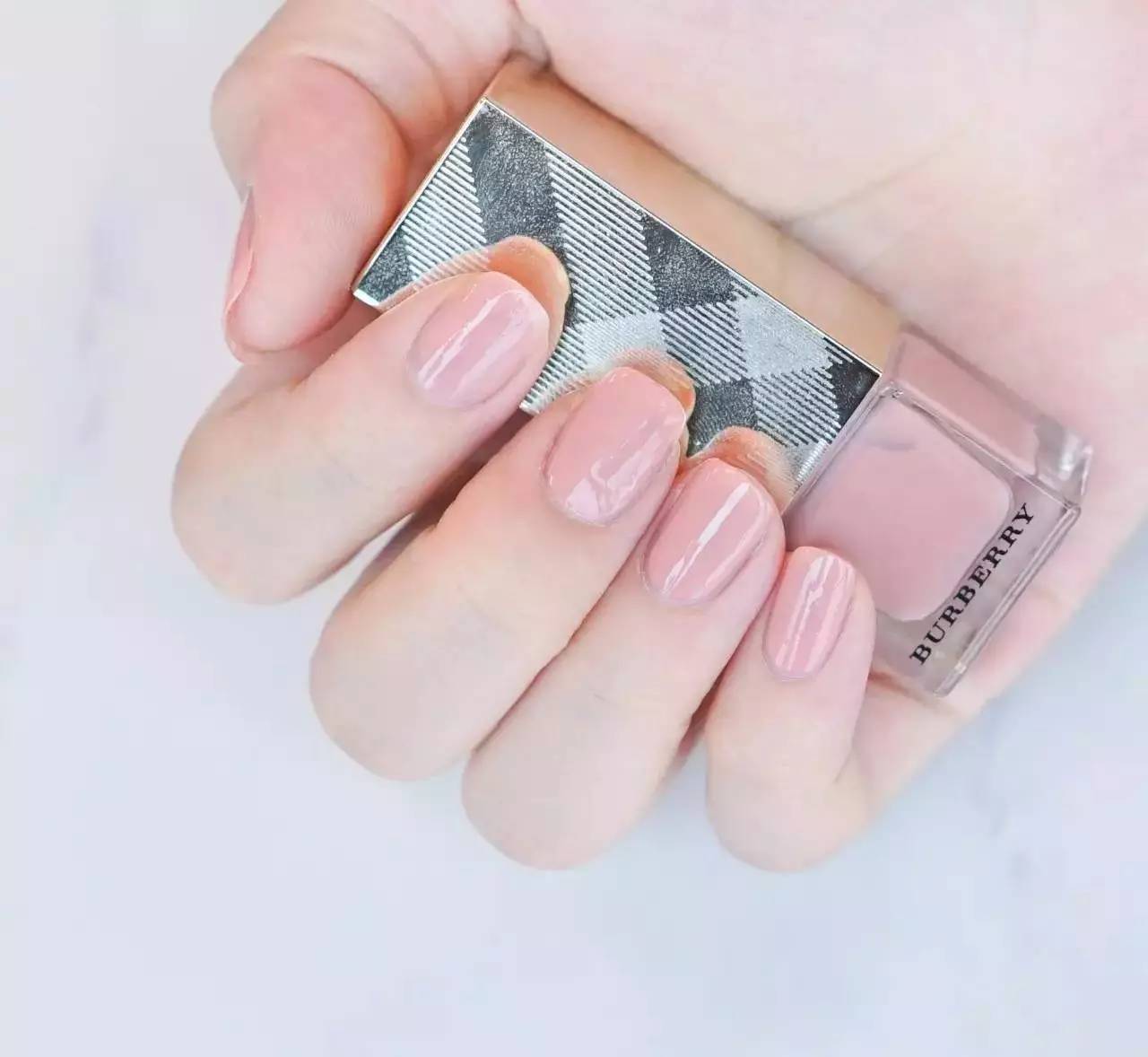 50女性适合的指甲油颜色有哪些,指甲油有哪些色号