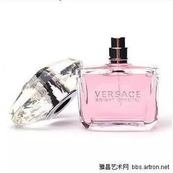 独特的美感极强的先锋艺术—Versace