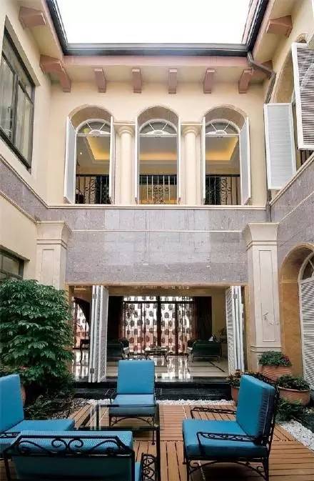 贝克汉姆探访贫困家庭,贝克汉姆17万房子