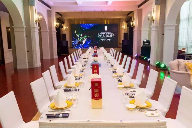 「关注」当国窖1573遇到宾利、劳斯莱斯，会擦出怎样的火花