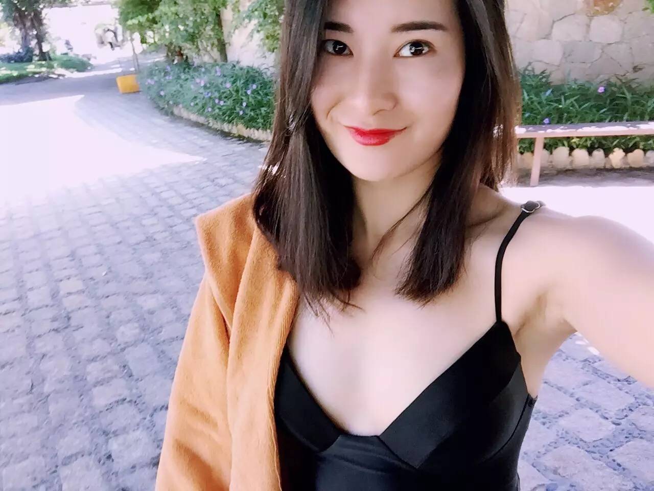 凭什么她能赢？因为她敢啊！