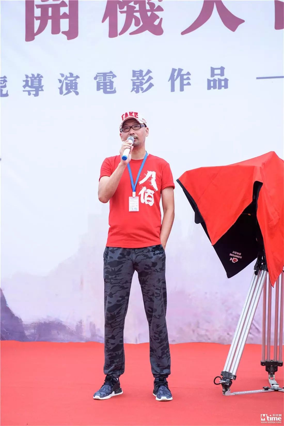 影视日报｜管虎战争片《八佰》苏州正式开机；2天3亿！《蜘蛛侠》强势归来激活开学季；《失业生》举办张国荣庆生会追忆哥哥音容笑貌