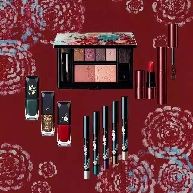 腮红金震惊了手机界？美妆界老司机们却早就开始在圣诞限定上作妖了~