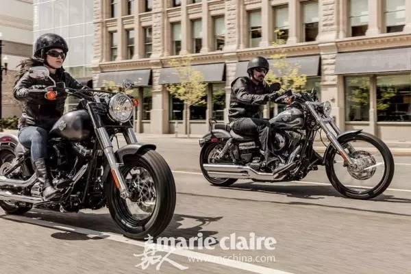 不局限哈雷和滑板文化，酷女孩需要一点“火元素”