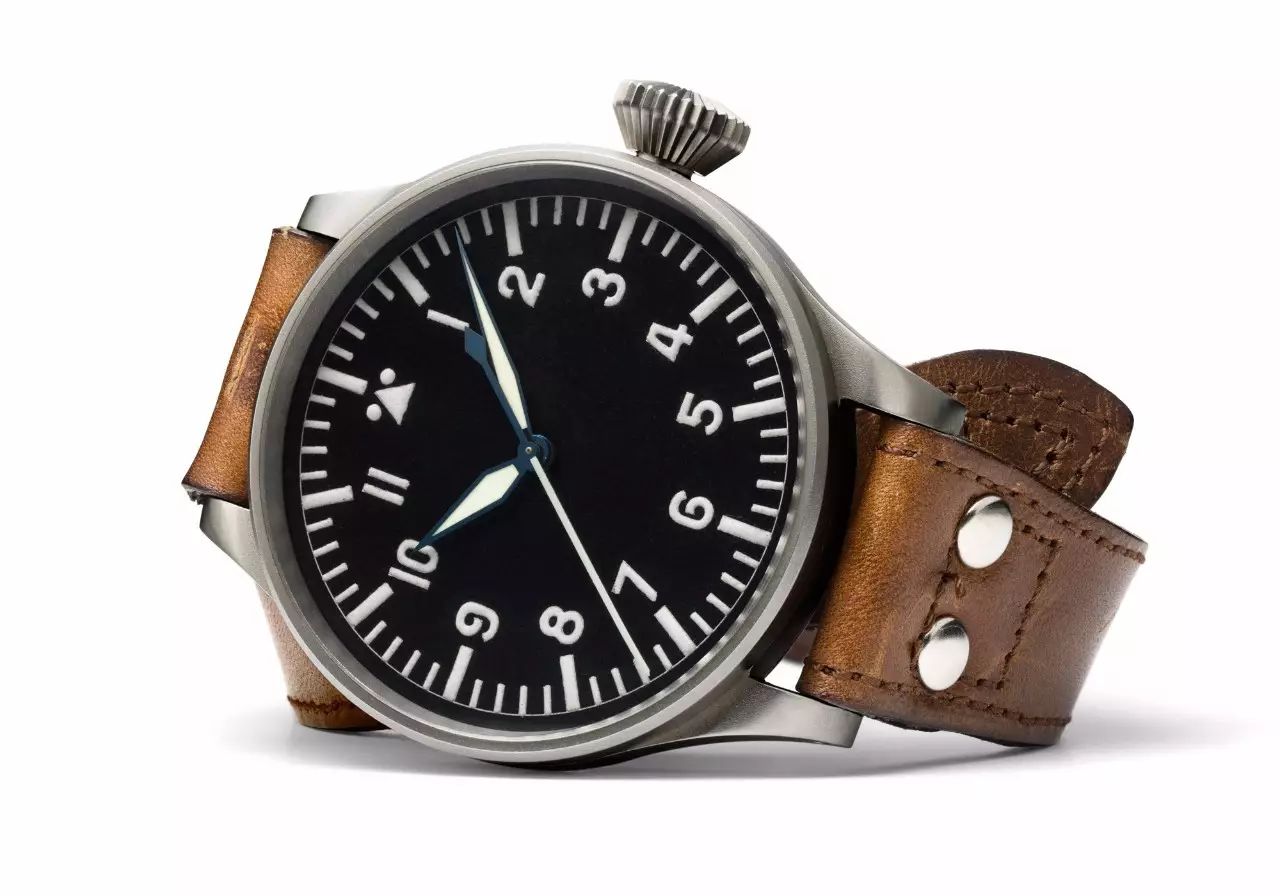 女人戴表好看吗戴什么表,女人戴男人的表好看的吗