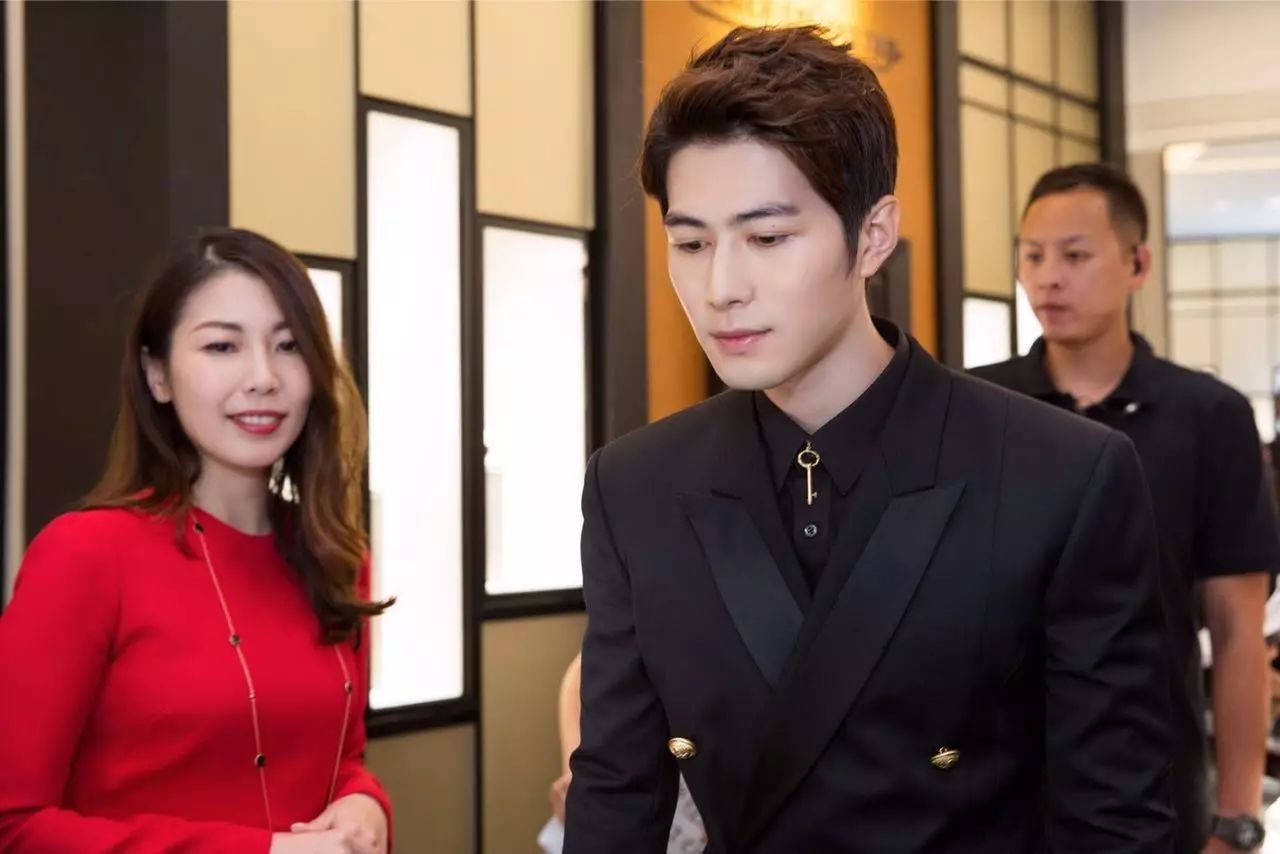 这些中国「别的地方没得卖」的时髦货|都在这个商场里!