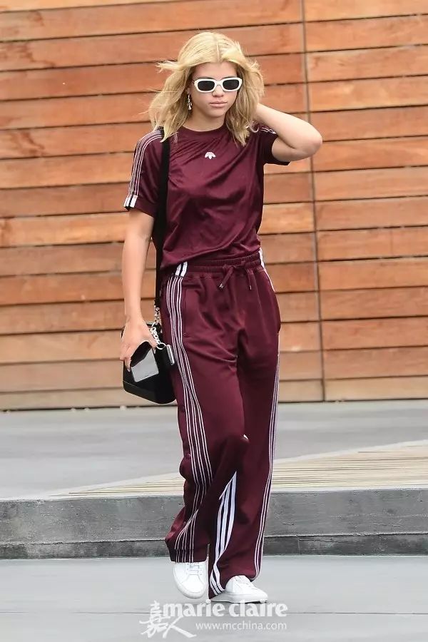 明星同款短袖t恤女杨幂,潮牌t恤女款杨幂同款条纹