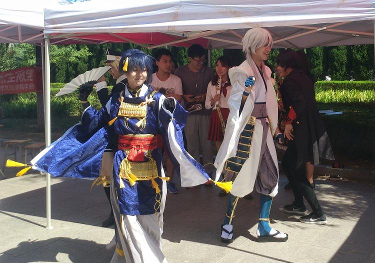 烟大文经学院“百团大战”社团纳新火热进行中