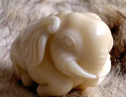 象牙果工艺品好吗,雕刻艺术果雕