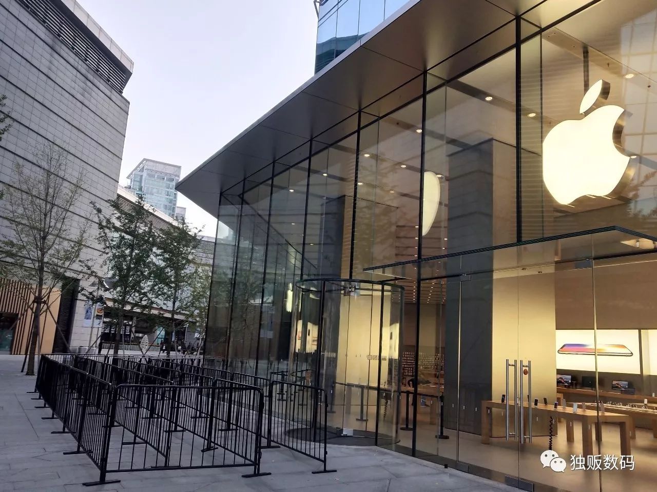 也没有观众，放过自己，别演了