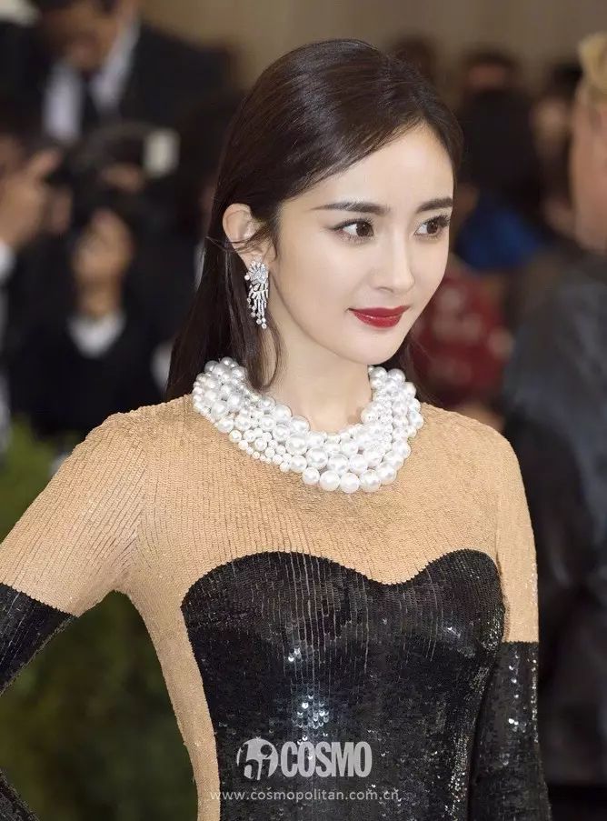 杨幂同款八字卷刘海教程,杨幂同款发型法式刘海