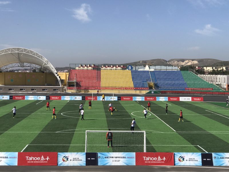 市运会群众组七人制足球赛激战开启