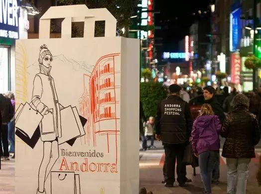 这个和县城一样大的国家，却有2000万中国黑户