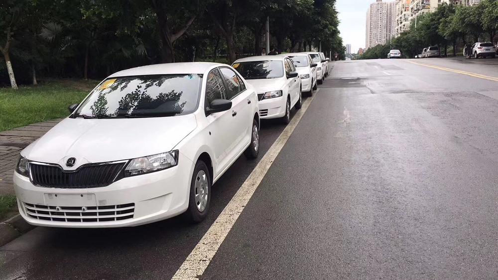 他给滴滴供车上人儿还让司机0首付买新政标准车不丢饭碗月入1000万