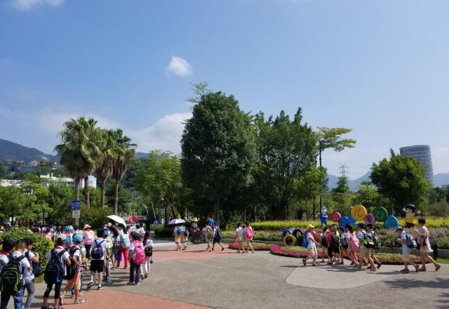 「惊喜」小黄人，机器猫，新升级的福州儿童公园简直萌翻了！快来留下你的涂鸦记忆吧！