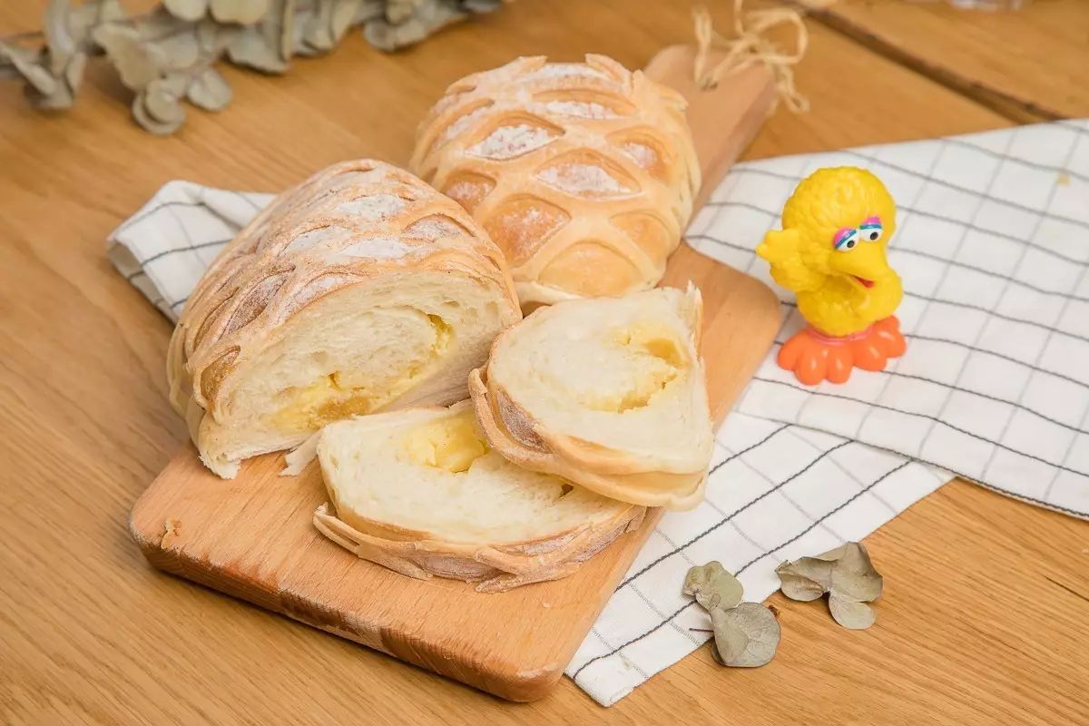 分分钟扫空，南京必吃网红酵母面包店终于盼来啦~足足70+种，雷神巧克力盐之花……杭州人又有口福了