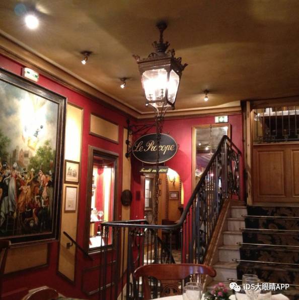 想偶遇赵丽颖吗?在巴黎时装周,她一定会去这十家咖啡馆!