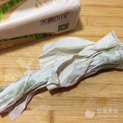 葱香曲奇饼干的做法,葱香曲奇饼干的烤箱做法