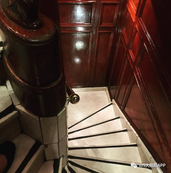 想偶遇赵丽颖吗?在巴黎时装周,她一定会去这十家咖啡馆!