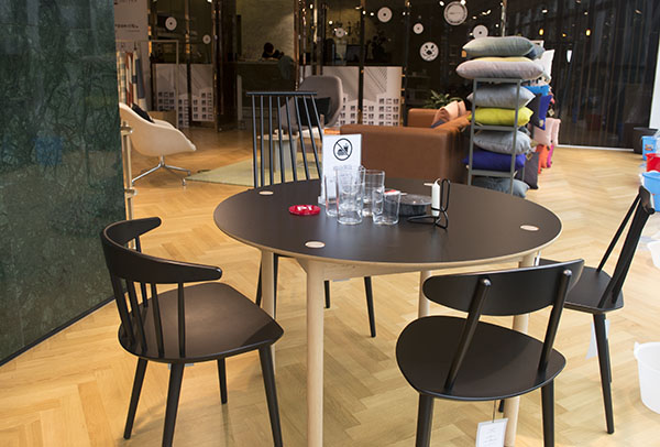 我们逛了逛HAY在北京的体验店，没想到长这样