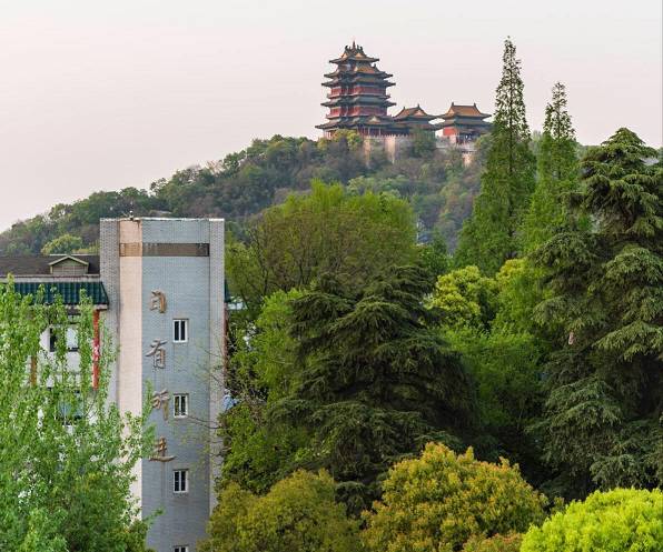 南京十二中考入清华,南京市十二中百年校庆同学录