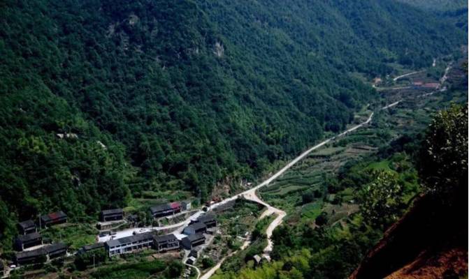 走不完的山川大地,走不完的川西看不完的美景