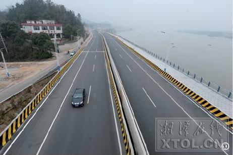 砥砺奋进新征程争先实干谱新篇,湘潭高新区擂响双过半奋进战鼓