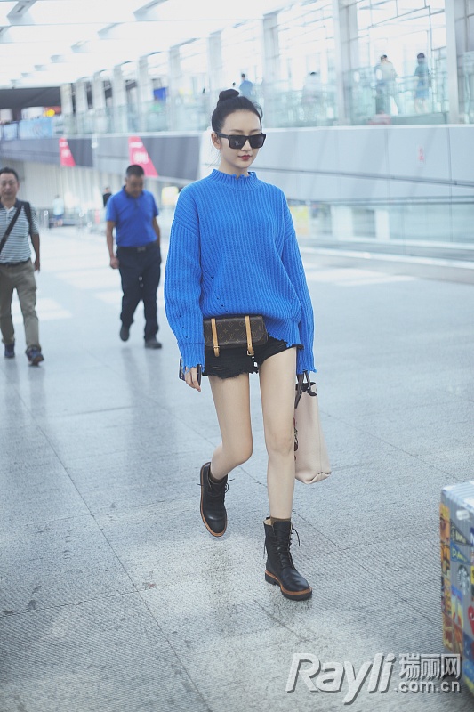 周冬雨同款短靴,周冬雨同款雪地靴斜口女款