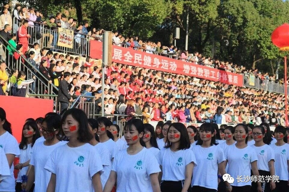 你昨天的朋友圈里还差一张动图~