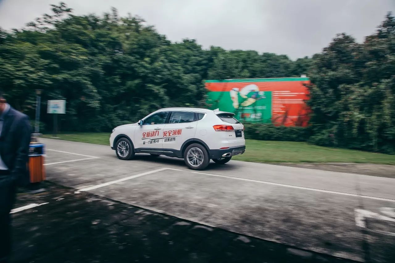 哈弗h62017款蓝标1.5t,焕新整装再出发