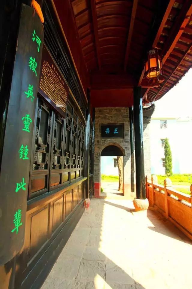 遇见会理|厉害!会理古城登上《华西都市报》占整版篇幅!