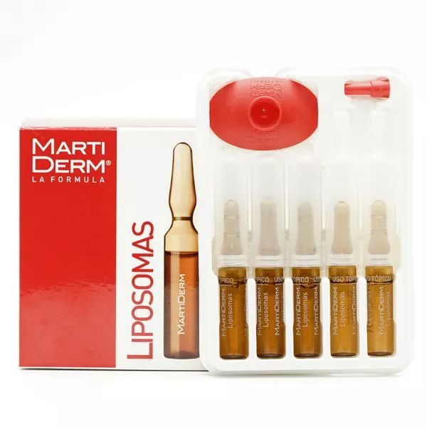 神奇安瓶算是目前最火的网红,珀莱雅保龄球安瓶拔草