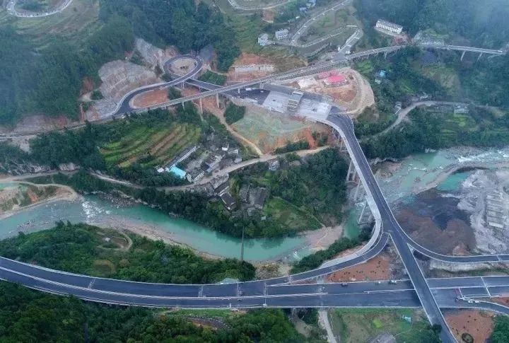 巴中高速公路什么时候开通,巴中巴万高速什么时候通车