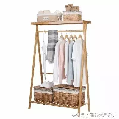 穿了一次的衣服放回衣柜还要洗吗,只穿过一次的衣服发黄