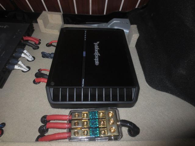 新款奔驰音响调节最佳效果大柏林,听听奔驰这车的音响效果