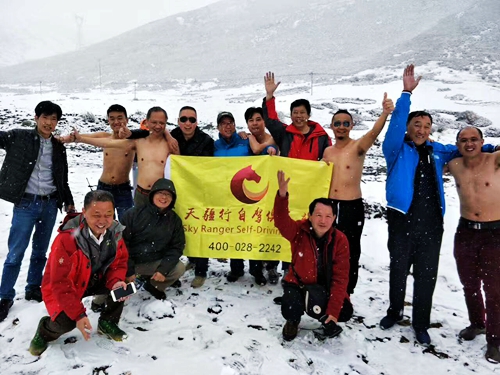 成都租车普拉多2700走川藏线,成都到甘孜租车多少钱一天