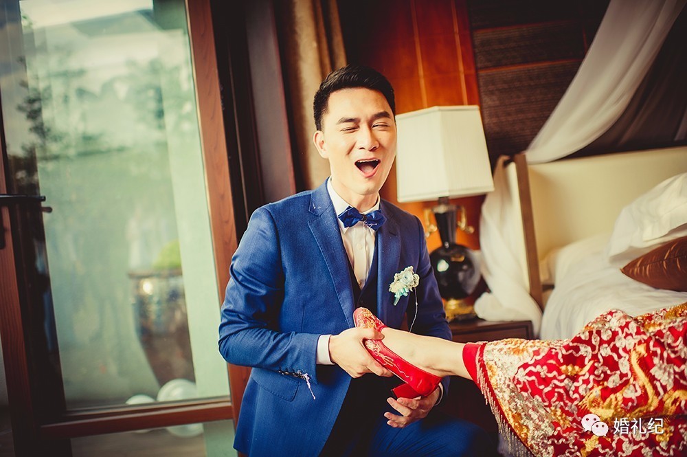 痛!有新娘把婚鞋买成了X鞋!