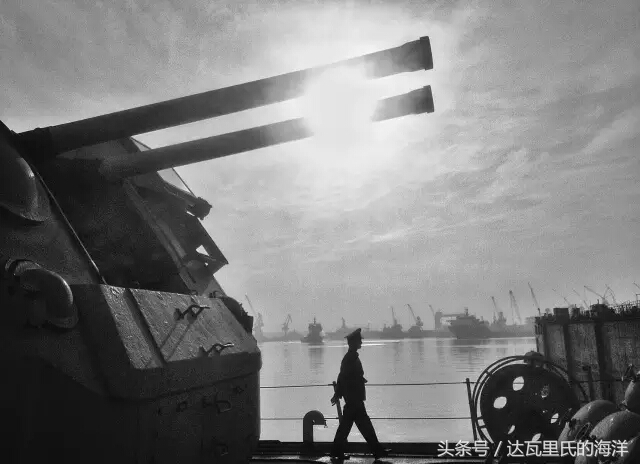 小岛上的中国海军是怎么生活的,海军不出海的时候都在干嘛