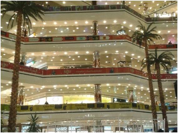 伊斯坦布尔亚洲区欧洲区购物,土耳其伊斯坦布尔新机场购物攻略