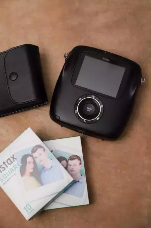 富士新品instaxsquaresq1拍立得,富士拍立得instaxsq10怎么用