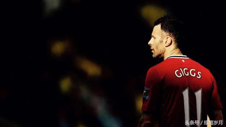 天下足球的结尾音乐,天下足球之罗纳尔多退役背景音乐