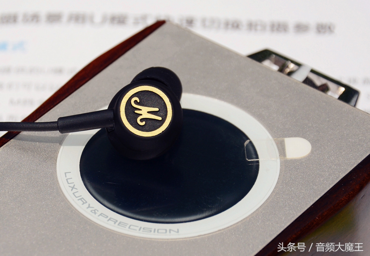 marshall半入耳式耳机怎么样,marshall耳机测评