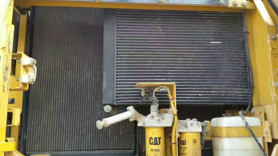 二手挖掘机现场实拍,二手挖掘机直击现场