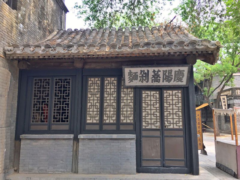 青山绿水间自由的飞翔,青山绿水放飞心情拥抱大自然