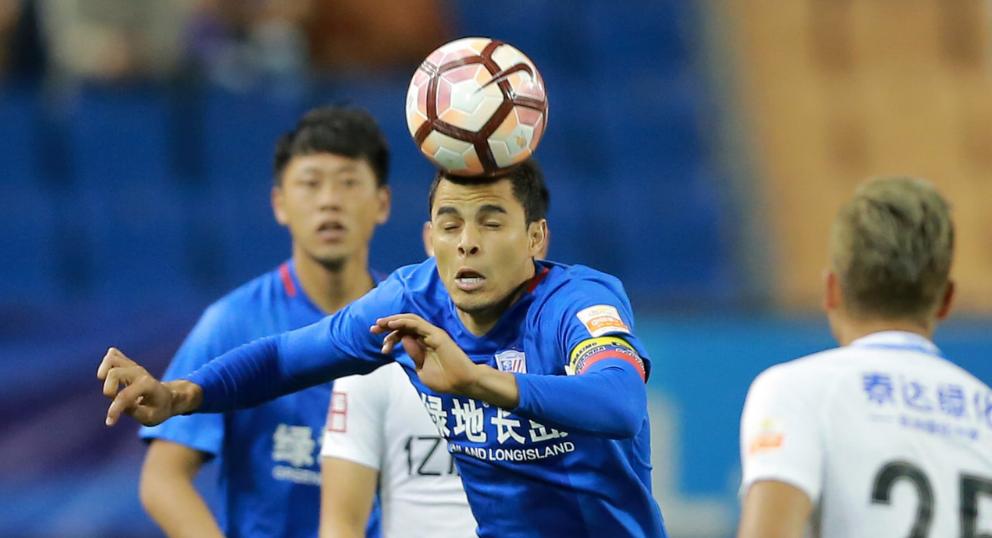 申花莫雷诺头球破门,莫雷诺肌肉照