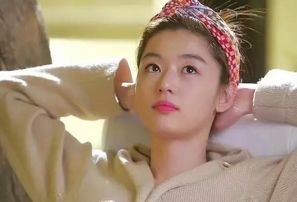 发带好看高级,可以修饰脸型的发带