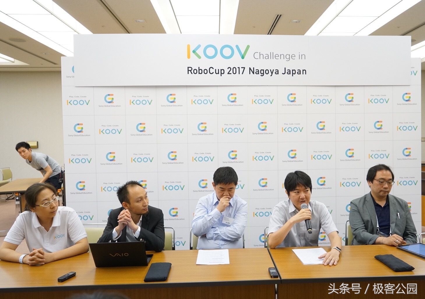 索尼机器人大作战,索尼机器人总动员