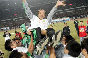 岁月虽然催人老青春记忆永不变,岁月虽在流逝但青春永驻